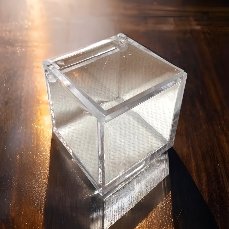 Cube plexi transparent pour vos gourmandises