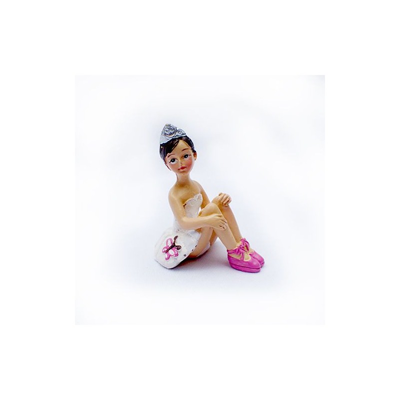 Ballerine dance figurine  assise