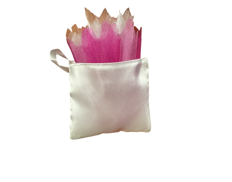 Pochon blanc satin brodé colombe alliance