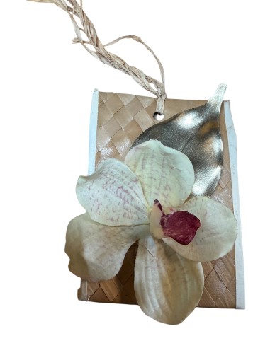 Boîte exotique en feuille de palmier pour douceurs