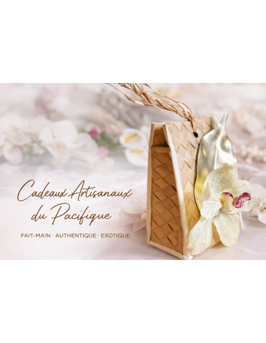 Boîte exotique en feuille de palmier pour douceurs