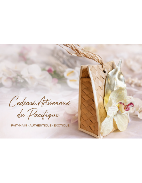 Boîte exotique en feuille de palmier pour douceurs