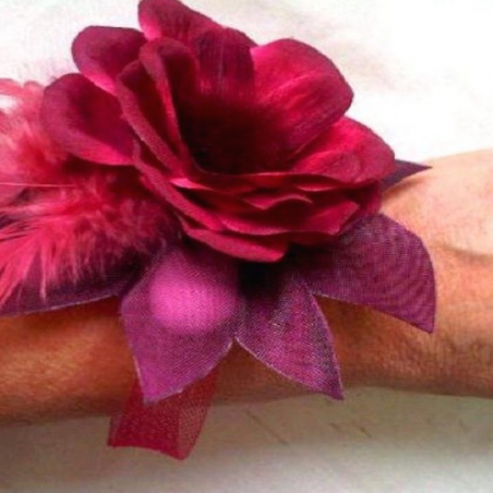 Cadeau de bienvenu bracelet fleurs et plume