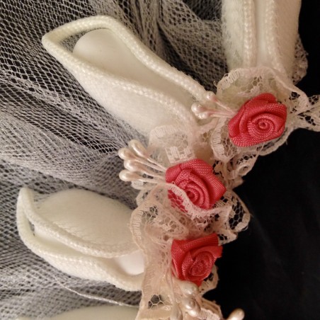 éVantail de mini roses et dragées